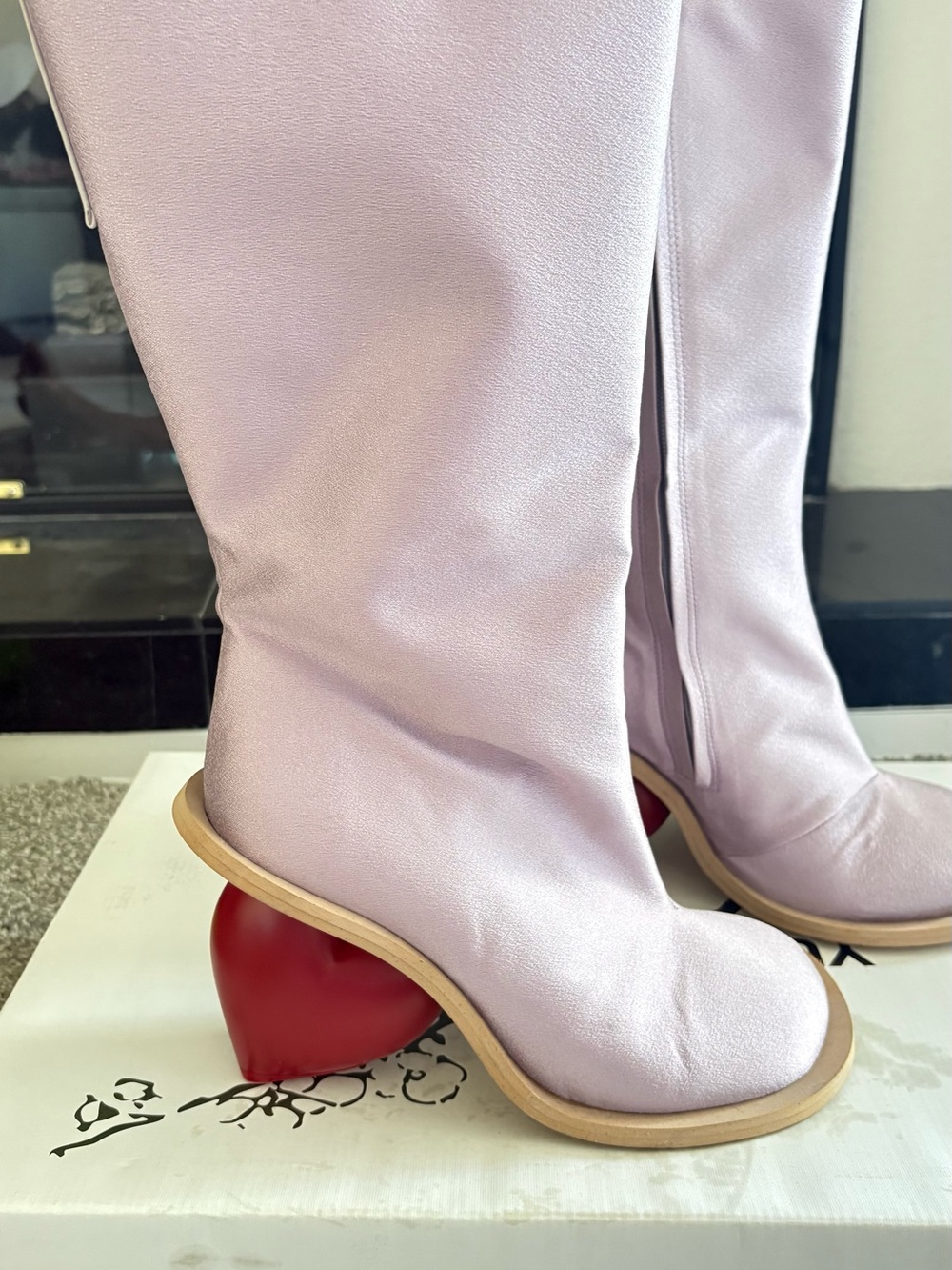 Rare Yume Yume Love Boots in Lilac Silk with Red Sculptural Heart Heel Size 40 - Picture 2 of 8